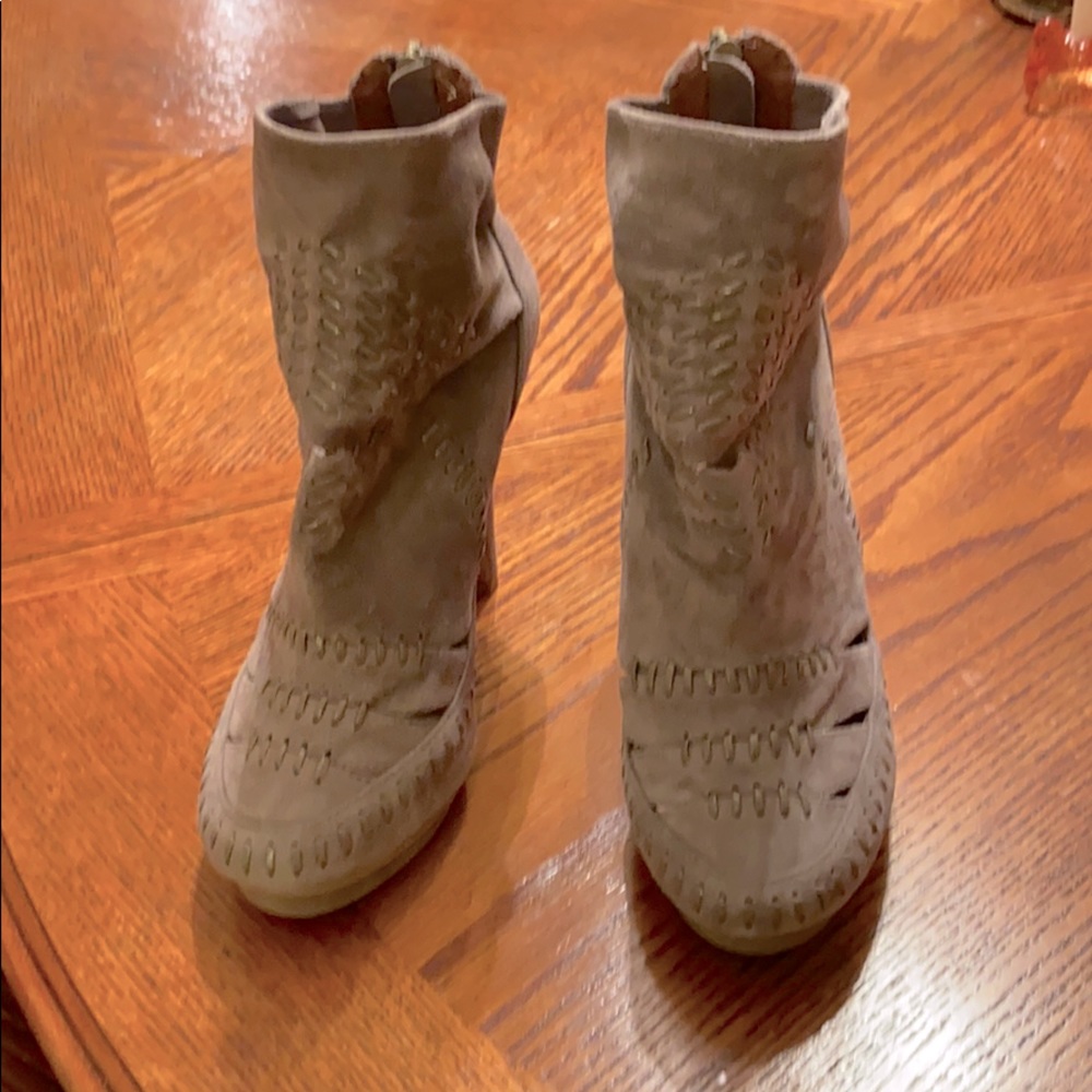 Jeffrey Campbell x Free People Ivy woven heel tan